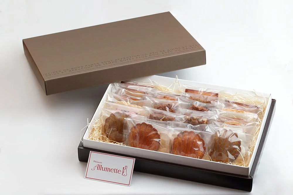焼き菓子の詰め合わせギフトボックス